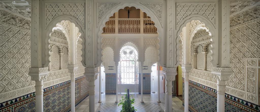 伊露尼翁梅里达宫酒店 外观 照片 The mosque of the University of al-Qarawiyyin in Fes, Morocco